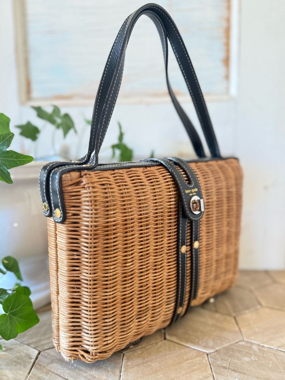 Vintage Kate Spade New York Wicker & Leather Satchel, Honey Rattan, + Dust Bag - Picture 4 of 15